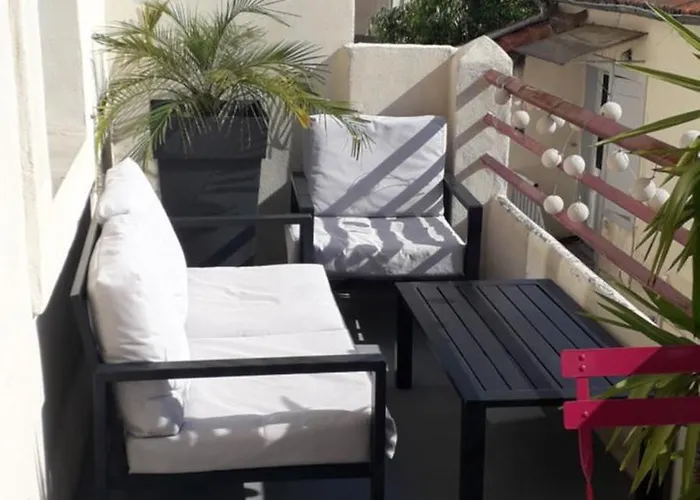 Appartement Centre-Ville Avec Terrasse